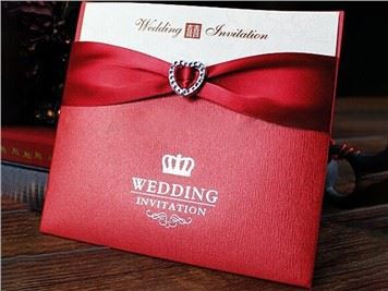 청첩장을위한 진주 빛 카드